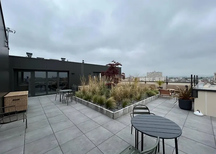 Sharies Equipe C201 *